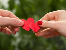 真心爱一个人,不仅仅是动了情,而是用了心