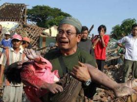60年代排华事件:近30万华人在印尼被屠杀,尸体被随意丢弃