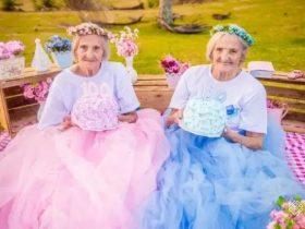 庆祝100岁生日，双胞胎姐妹拍了一组超甜超少女的照片
