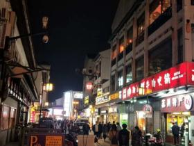 日记:走在苏州的街道上,晚上美得无话可说